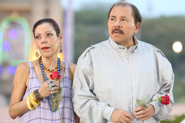 Daniel y Rosario rinden homenaje al Comandante Tomás Borge